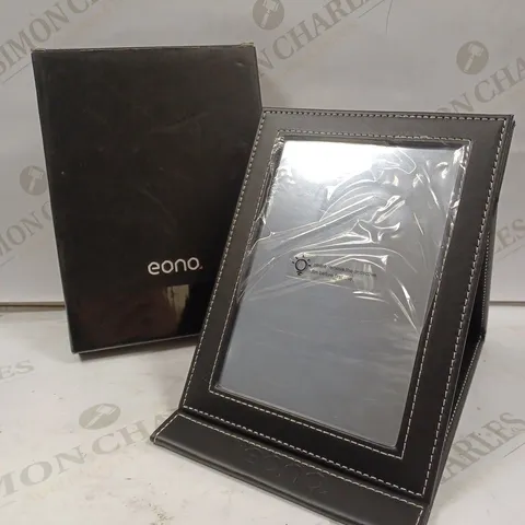 BOXED EONO PORTABLE STAND MIRROR