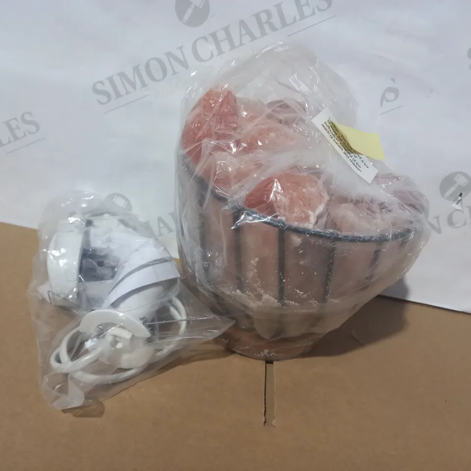 HIMALAYAN ROCK SALT FIRE EFFECT BASKET RRP £52