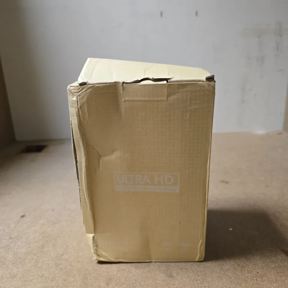 LED SOURCE PROJECTOR ULTRA HD HIGH DYNAMIC RANGE BOXED