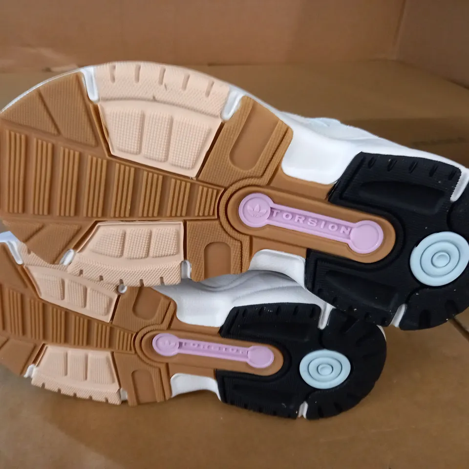 ADIDAS RETROPY F90 WOMENS TRAINERS IN MULTI - UK 4