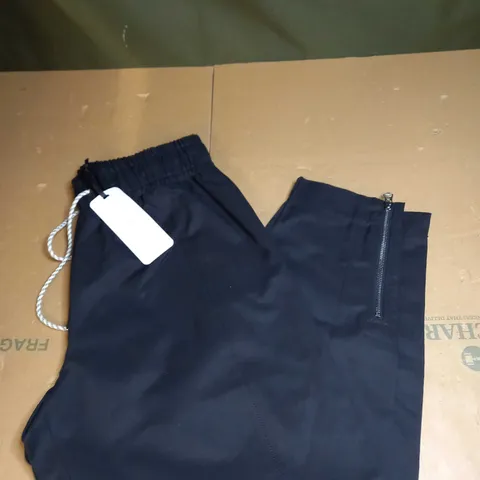 VARLEY EASTWOOD CARGO PANTS SIZE M