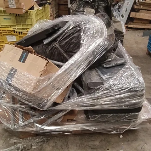 PALLET OF ASSORTED HOUSEHOLD GOODS AND PRODUCTS TO INCLUDE - PARASOL, PARASOL BASE 