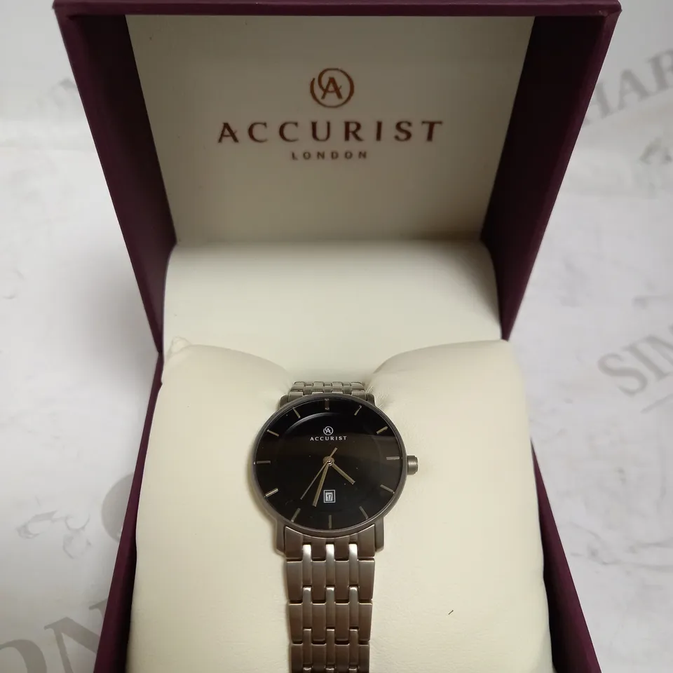 ACCURIST BRACELET STRAP WATCH