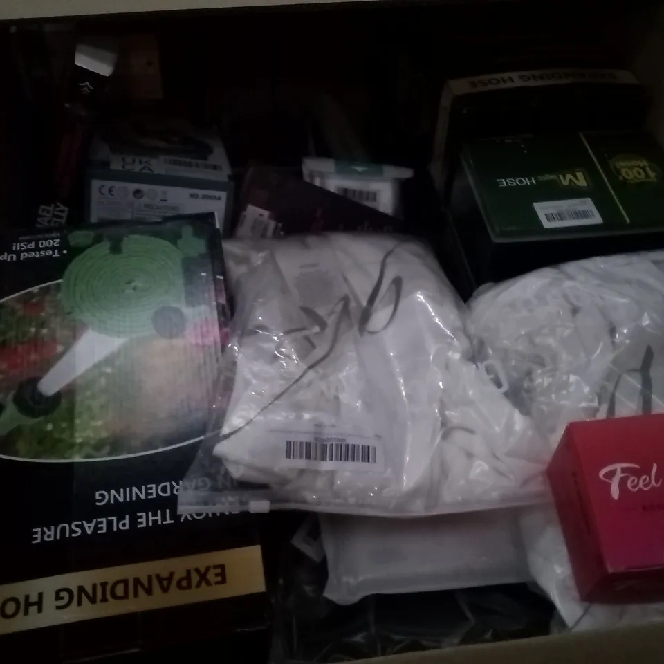 PALLET OF 6 BOXES CONTAINING ASSORTED ITEMS INCLUDING FOLDING BEACH TENT, EXPANDING HOSE, BUOYANCY VEST, PHONE CASE, GRAND ISLE DVD, MUSICAL KIDS TOY