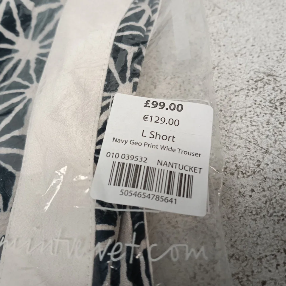 MINT VELVET NAVY GEO PRINT WIDE-LEG TROUSERS – SIZE L