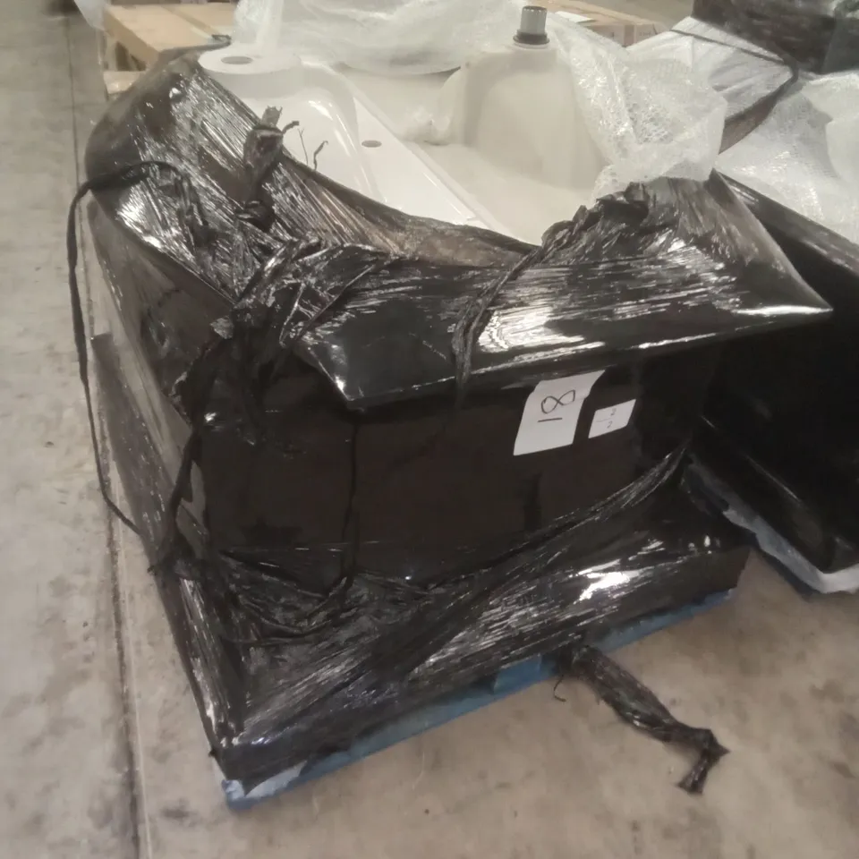 PALLET OF BATHROOM BASINS AND BASIN BASES