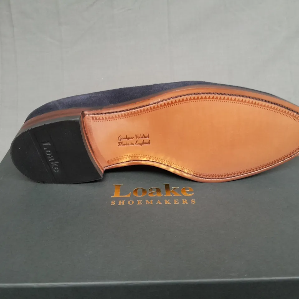 BOXED PAIR OF LOAKE IMPERIAL NAVY SUEDE LOAFER SIZE 11 