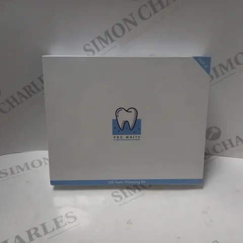 LED TEETH WHITENING KIT