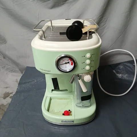 ARIETE VINTAGE ESPRESSO COFFEE MACHINE IN GREEN 