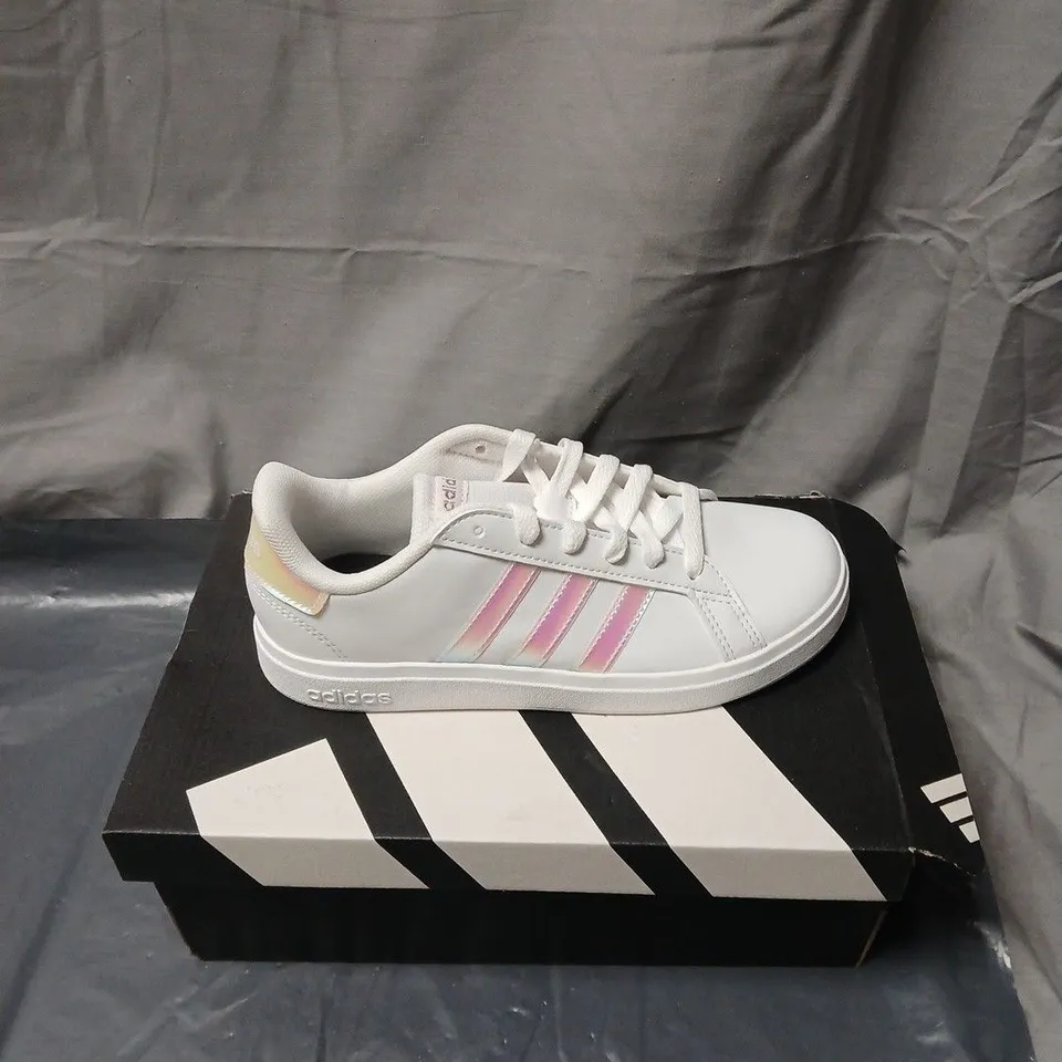 ADIDAS WHITE SNEAKERS WITH PASTEL PINK STRIPES – BOX INCLUDE UK SIZE 3