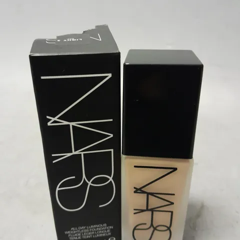 BOXED NARS ALL DAY LUMINOUS WEIGHTLESS FOUNDATION (30ml) - LIGHT 3