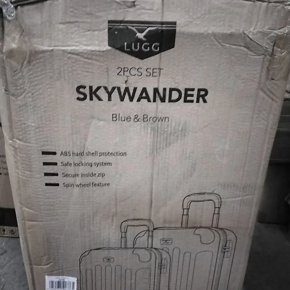 BOXED SKYWANDER BLUE AND BROWN SUITCASES 2PCS