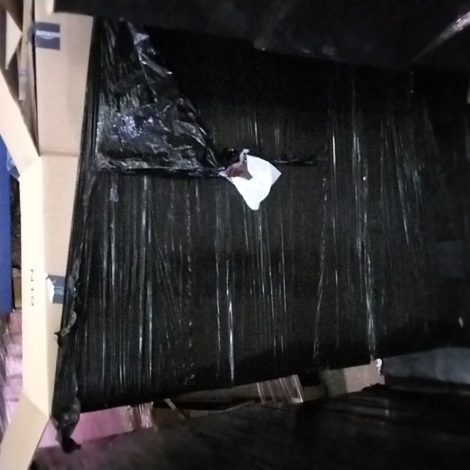 PALLET OF ASSORTED ITEMS INCLUDING DUROFIT, SAUNA VEST, TRANSFORMERS MASK, LEATHLEY CLEAR GLITTER,NURSERY ART WALL STICKER,BEST MOM EVER MUG, AUTO CLEAN PET BRUSH