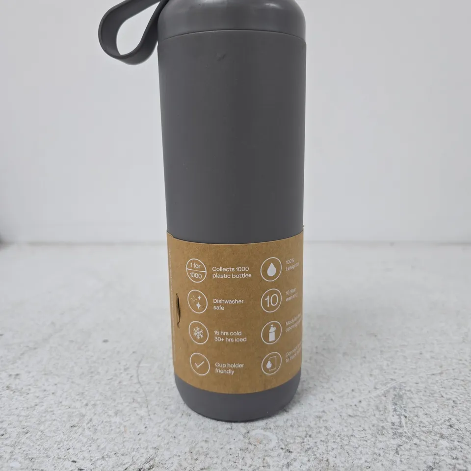 OCEAN BOTTLE STAINLESS STEEL WATER BOTTLE - BLACK, 24 OZ (710 ML)