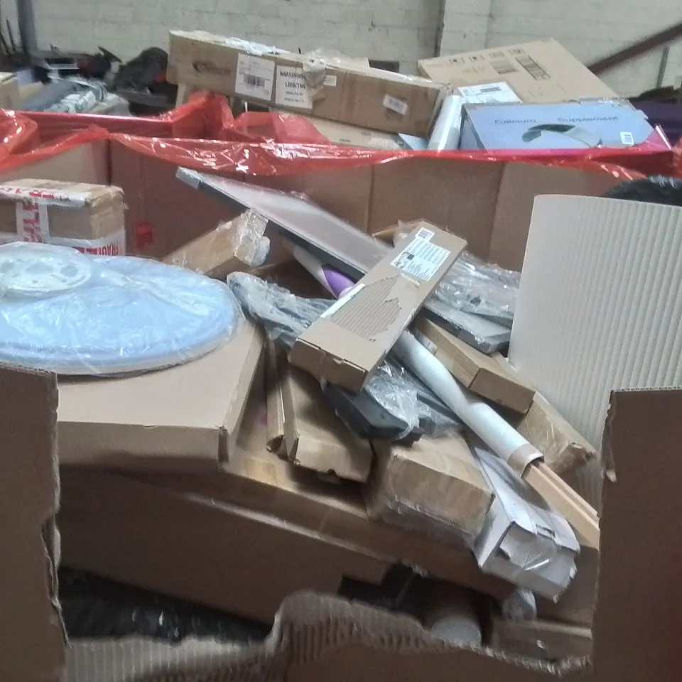PALLET OF ASSORTED HOUSEHOLD GOODS AND PRODUCTS TO INCLUDE;A2 PICTURE FRAME,NAP MAT