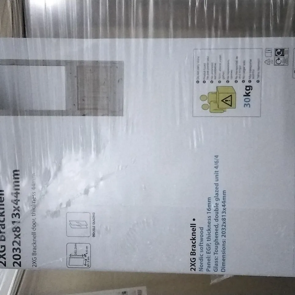 BRAND NEW 2XG BRACKNELL 2032 X 813 X 44MM , DOUBLE GLAZED 