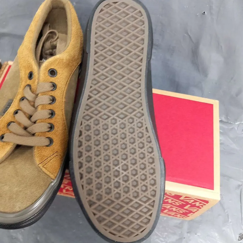 BOXED VANS 'OFF THE WALL' LAMPIN 86 DX BRONZE BROWN SIZE 6