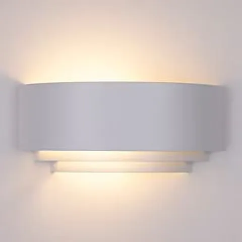 BOXED TCP 3-TIER WALL LIGHT WHITE