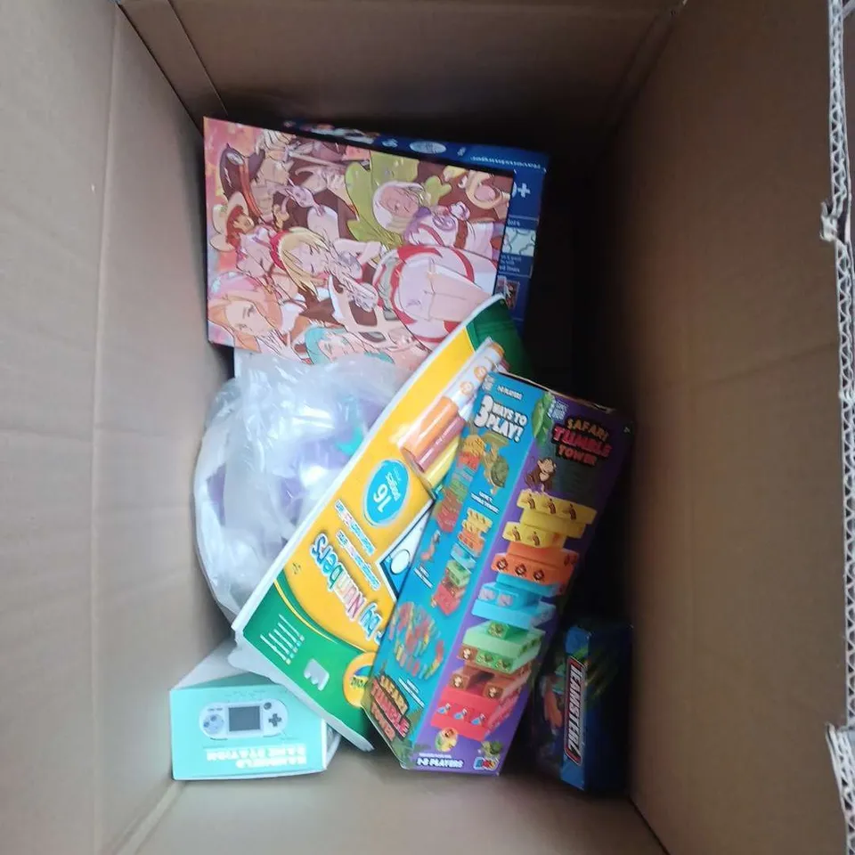 BOX OF APPROX 12 ASSORTED TOYS AND GAMES TO INCLUDE - LEGO CHERRY BLOSSOMS - SKILLMATICS GUESS IN 10 GAME - BEANIE BABIES BALTIC PLUSH TOY - ETC