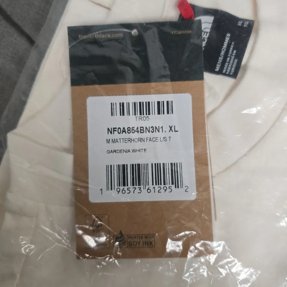 BAGGED THE NORTH FACE MATTERHORN FACE LONG-SLEEVE TEE, GARDENIA WHITE, UK XL