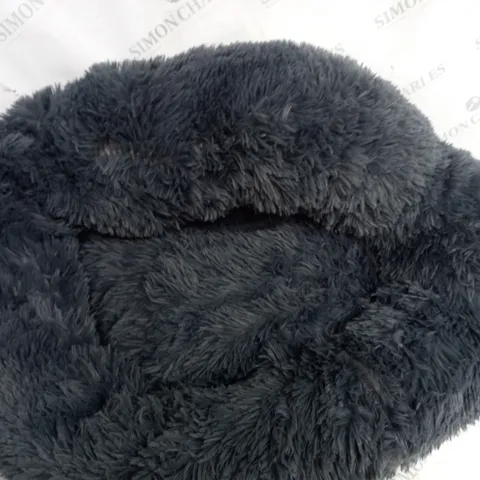 GREY ROUND PET BED