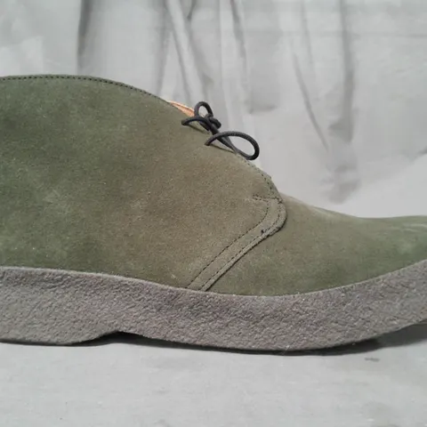 BOXED PAIR OF SANDERS SUEDE HI-TOP SHOES IN GREEN UK SIZE 9.5