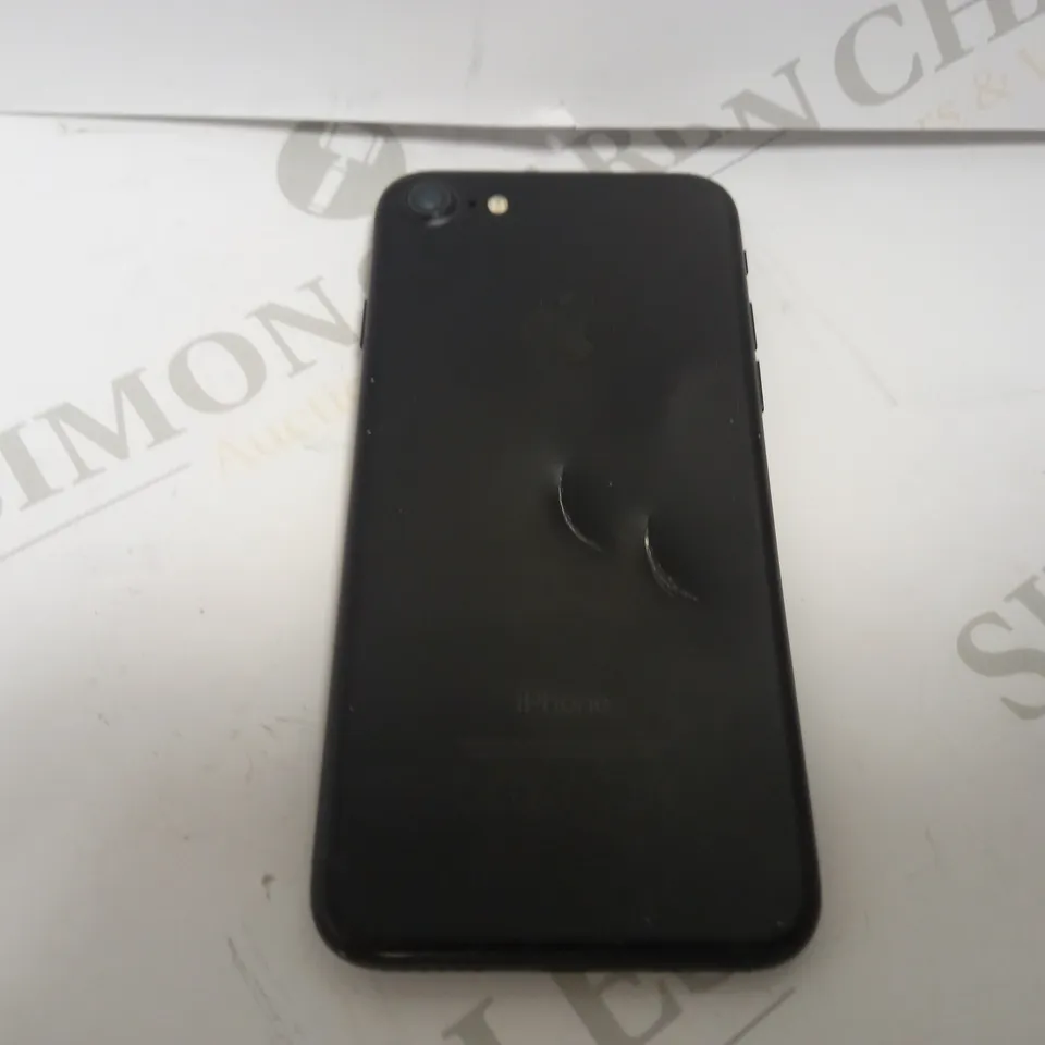 APPLE IPHONE 7 (A1778) - BLACK