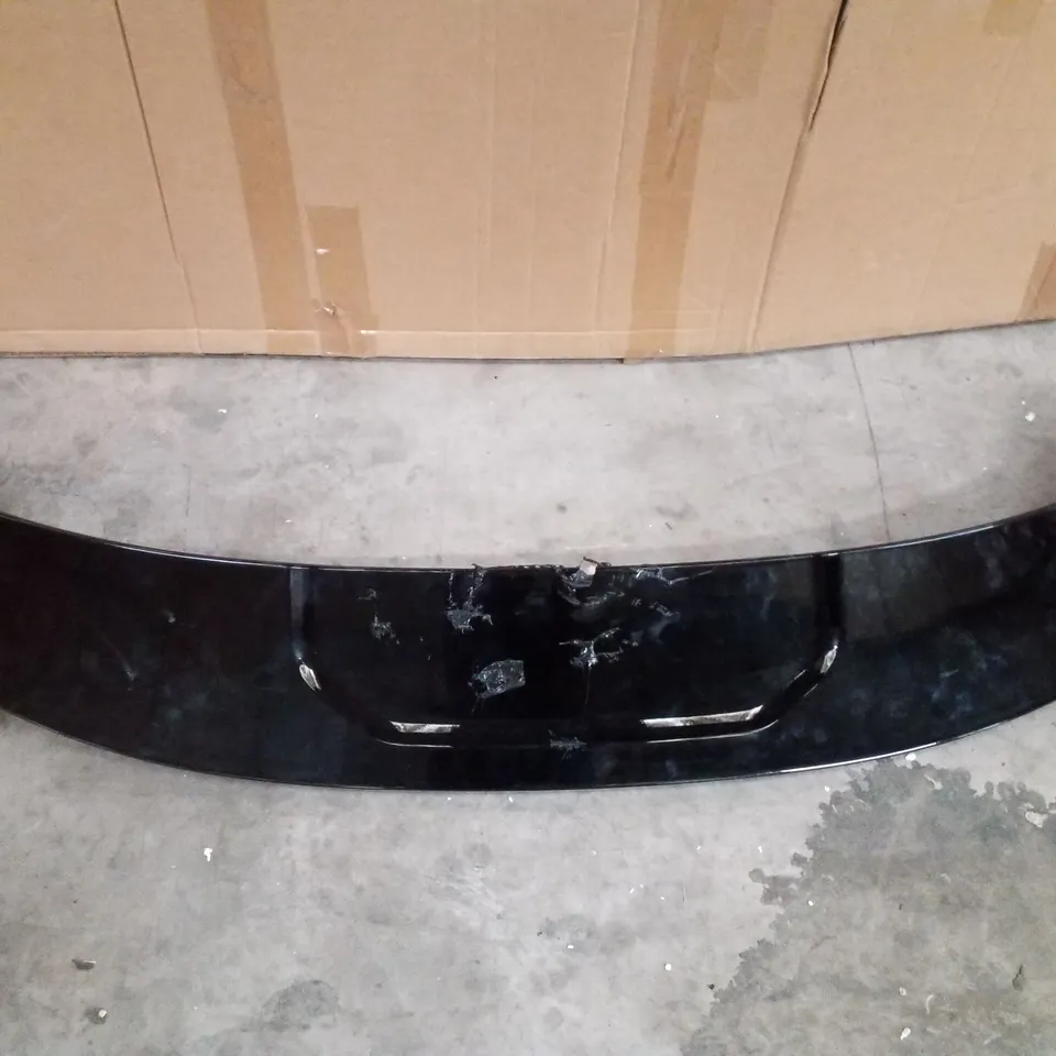 BOXED CAR REAR WING SPOILER FOR BMW 1 SERIES