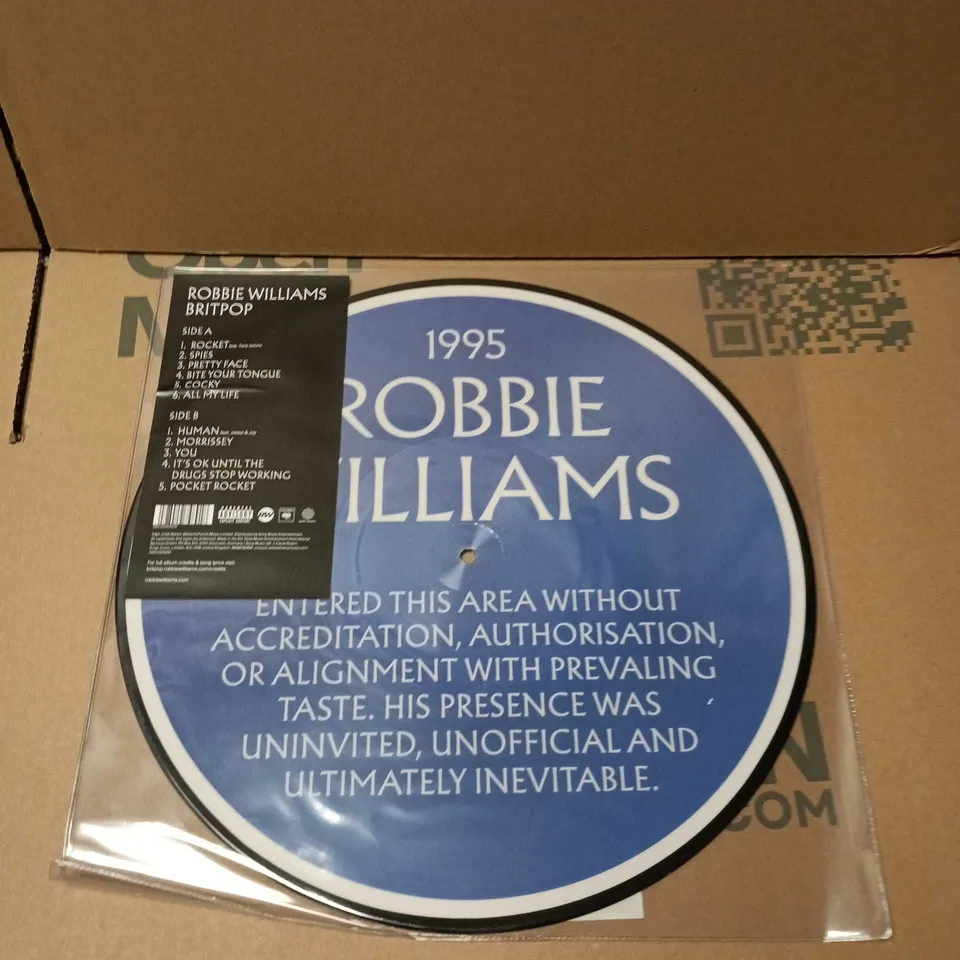ROBBIE WILLIAMS BRITPOP VINYL & AUTOGRAPHED POLAROID PRINT