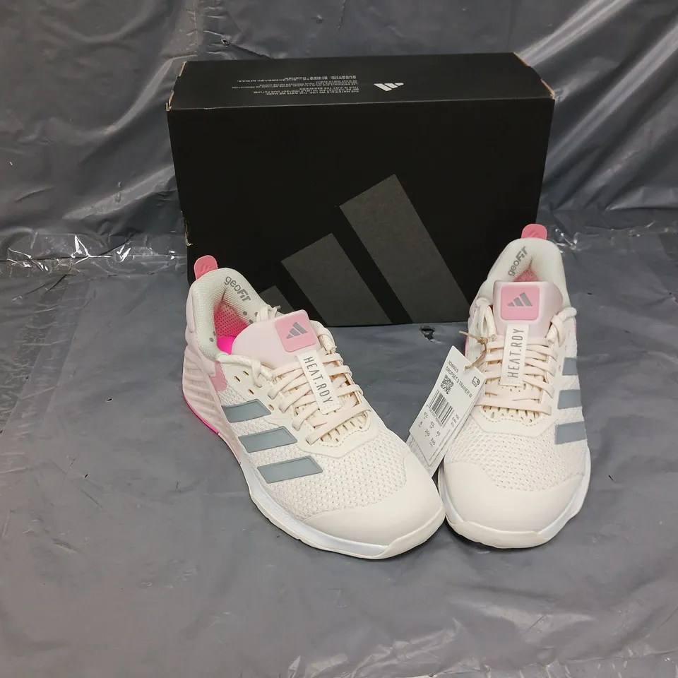 BOXED PAIR OF ADIDAS DROPSET 3 TRAINER WOMENS UK 6 1/2 