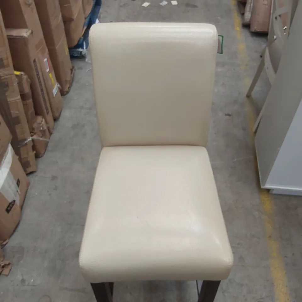 DESIGNER FAUX LEATHER/SOLID WOOD BAR CHAIR 