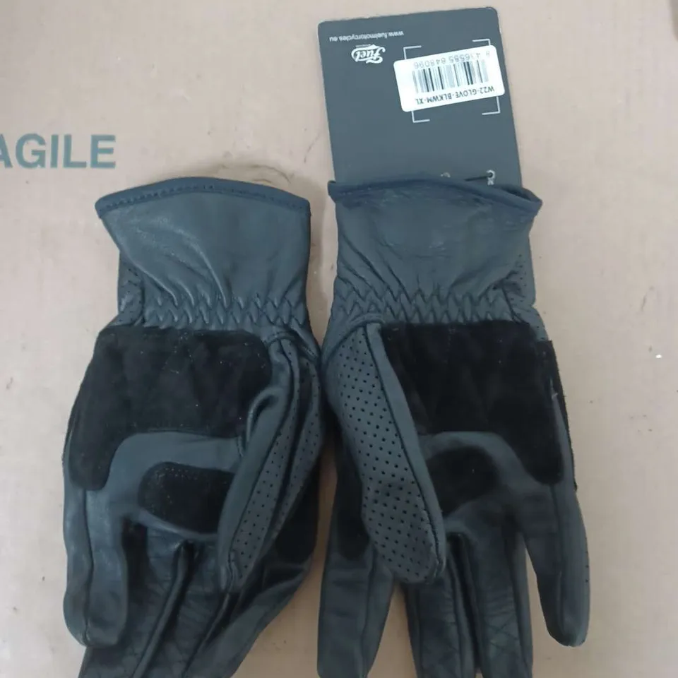 FUEL W22-GLOVES IN BLACK SIZE XL