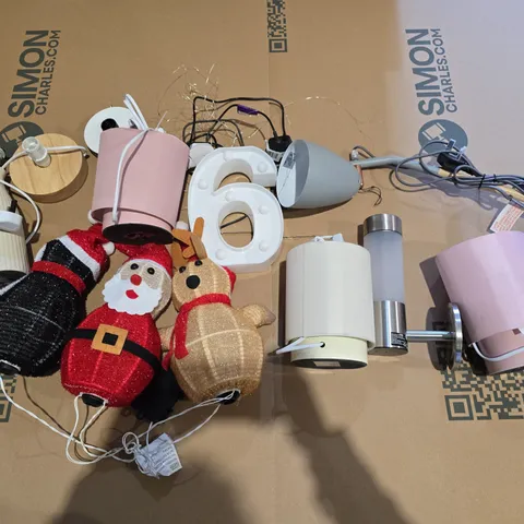 APPROXIMATELY 20 ASSORTED INDOOR AND OUTDOOR LIGHTING PRODUCTS TO INCLUDE LAMPS, WALL LIGHTS, AND CHRISTMAS DECOR ETC.