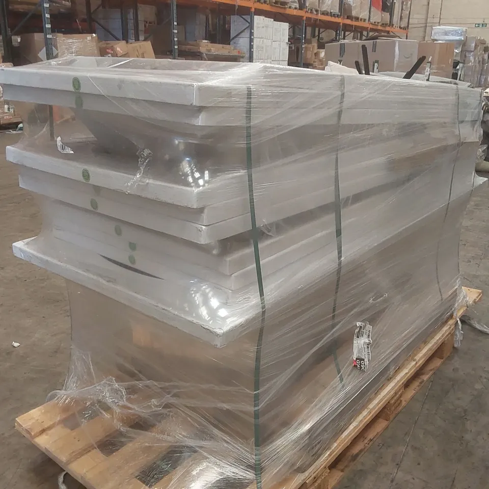 PALLET CONTAINING A VERY LARGE QUANTITY OF ASSORTED BATH TUBS INCLUDING: HEREFORD SQUARE SINGLE ENDED BATH 1700 X 700, YORK ROUND DOUBLE ENDED BATH 1800 X 800 ECT