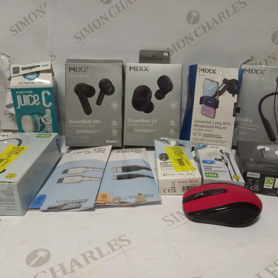 BOX TO CONTAIN APPROX. 20 X ASSORTED ELECTRONIC & TECH GOODS, INCLUDES EARPHONES, COMPUTER MOUSE, CHARGING CABLES ETC 