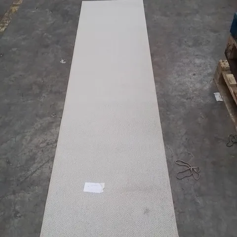 QUALITY DESIGNER AREA RUG - APPROXIMATELY 240X60CM