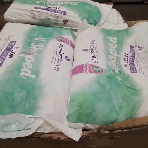 PALLET CONTAINING VARIOUS PILLOWS, BODY PILLOWS AND BEDDING ETC.