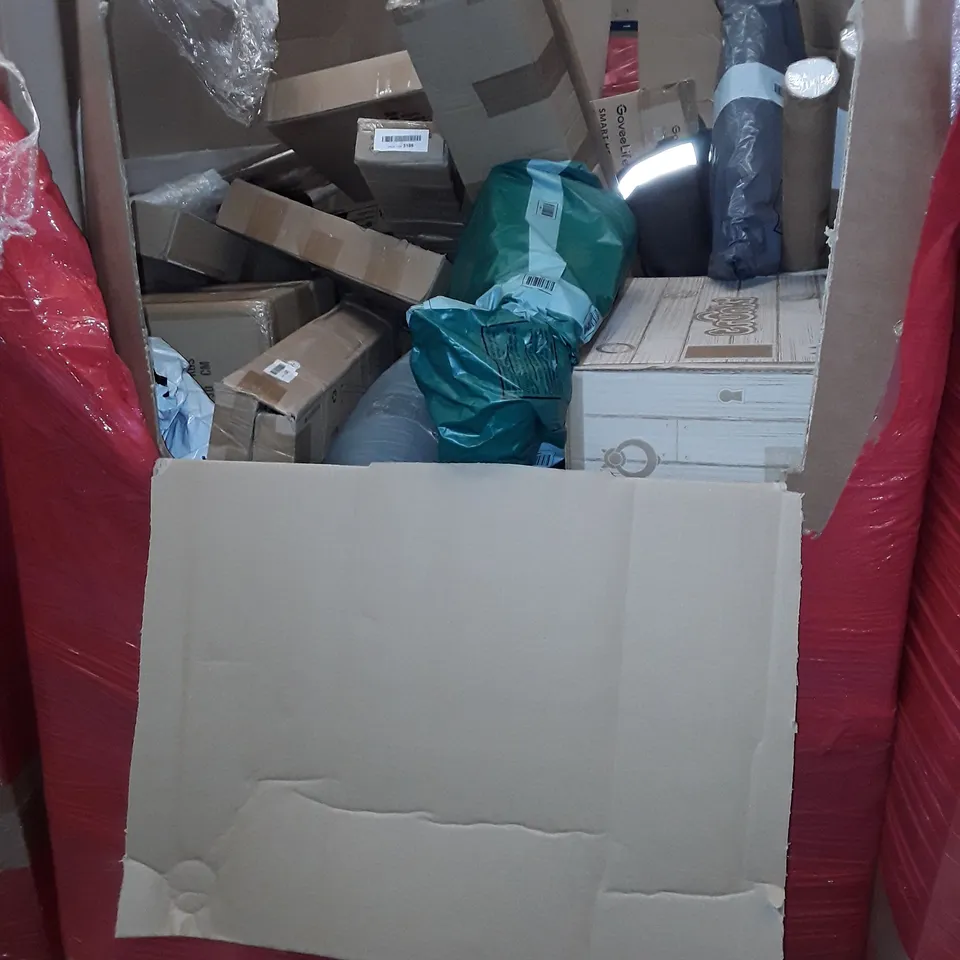 PALLET OF ASSORTED HOUSEHOLD ITEMS TO INCLUDE NAPPY DISPOSAL SYSTEM, DOORMAT, LAWN EDGING AND TRUNKI LUGGAGE CASE