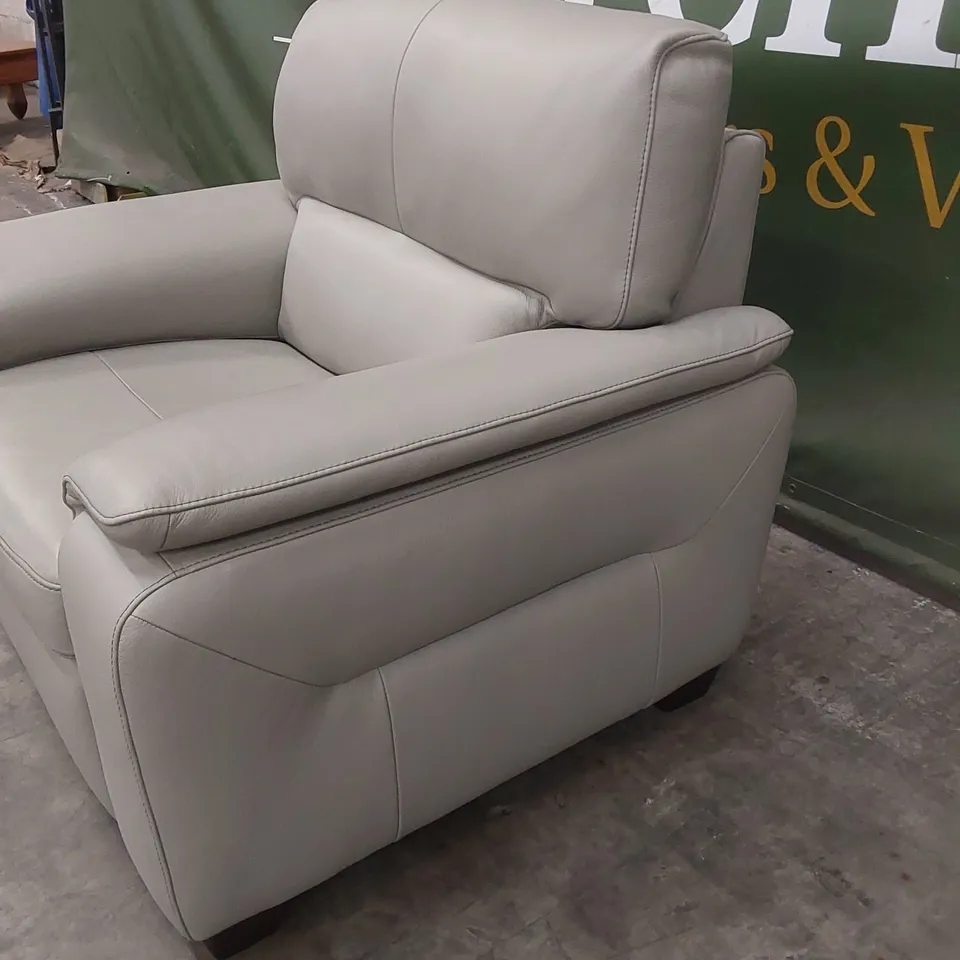 QUALITY DESIGNER ITALIAN MADE GRADO LEATHER UPHOLSTERED ELECTRIC RECLINER CHAIR