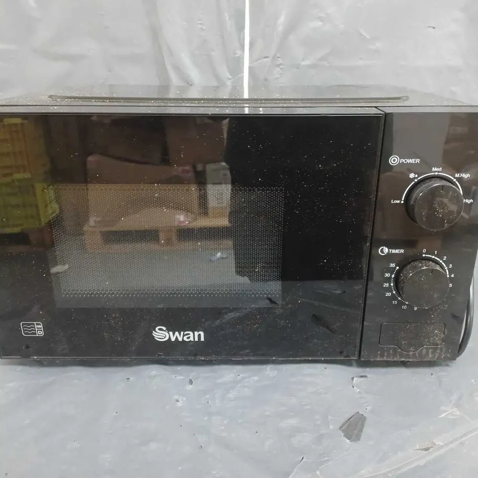 BOXED SWAN 20L 700W MANUAL MICROWAVE - BLACK - COLLECTION ONLY