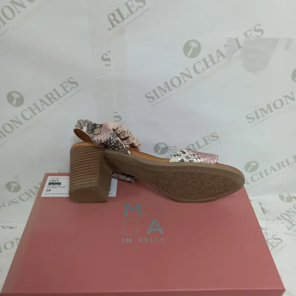 BOXED MODA IN PELLE LIIVY CAMEO SNAKE PRINT SIZE 6 