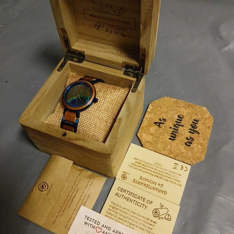 BOXED HOLZKERN BLUE AND WOODEN DETAILED WATCH