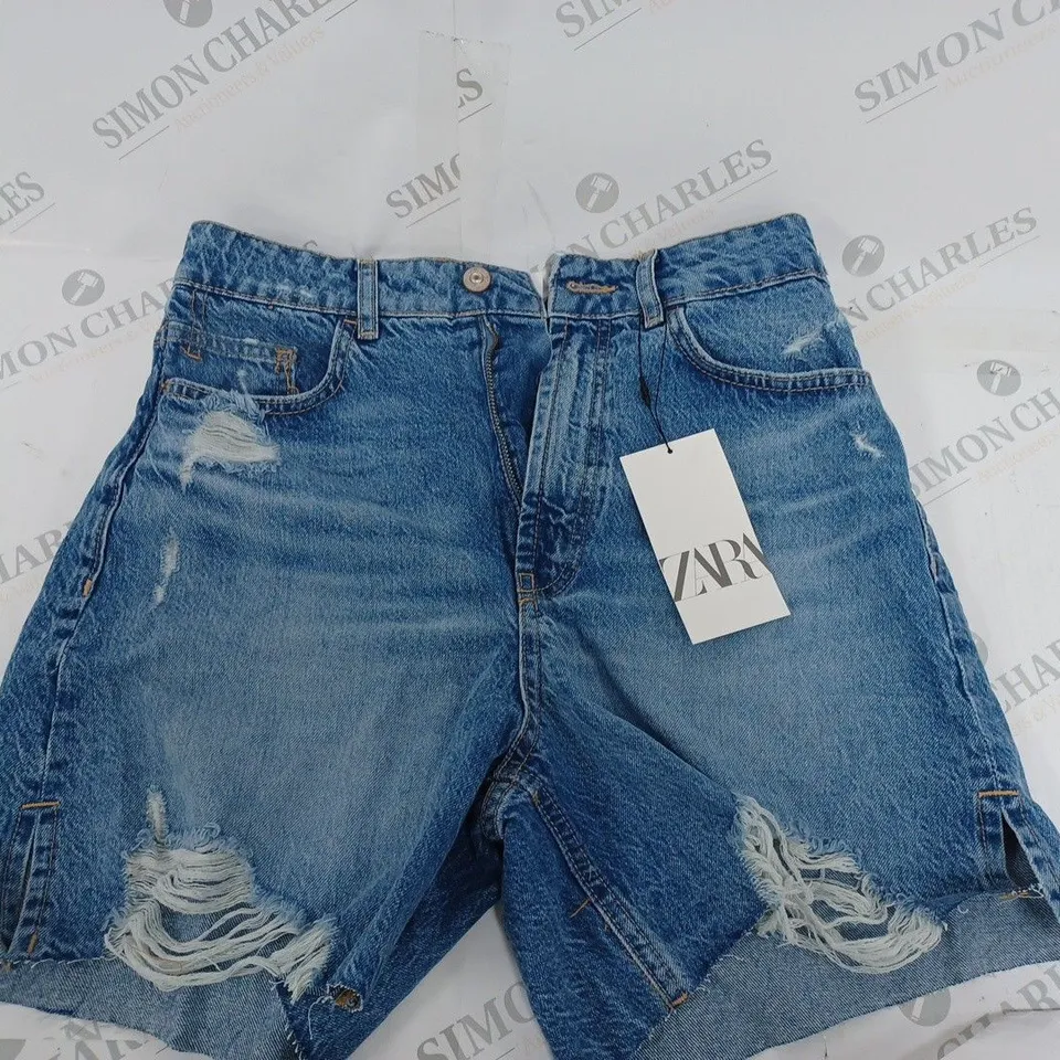 ZARA HIGH RISE SHORT DENIM - EUR 38 