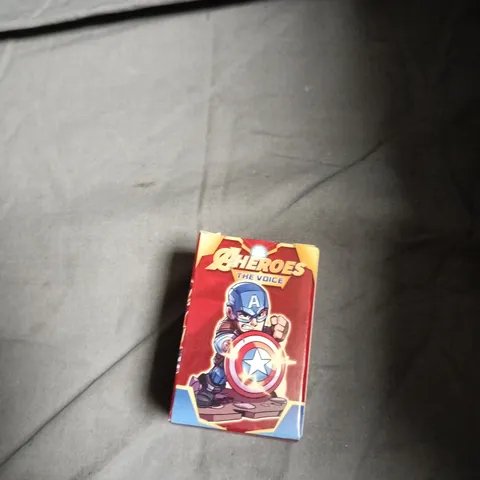 APPROXIMATELY 20 ASSORTED TOYS INCLUDING LILO & STITCH PURSE , MARVEL MINI FIGURES AND UNO FLEX 