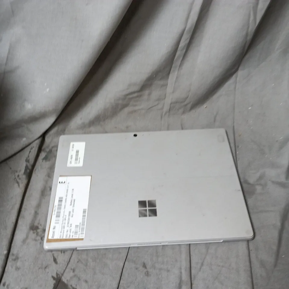 MICROSOFT SURFACE PRO 5 TABLET - 12.3 INCH DISPLAY, 8GB RAM, 256GB SSD - NO KEYBOARD