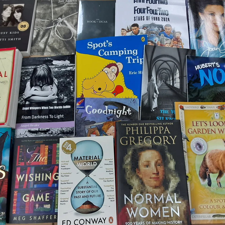 LARGE QUANTITY OF ASSORTED BOOKS TO INCLUDE SHADOW STITCH, MARCUS AURELIUS MEDITATIONS AND THE MINISTRY MEDICAL