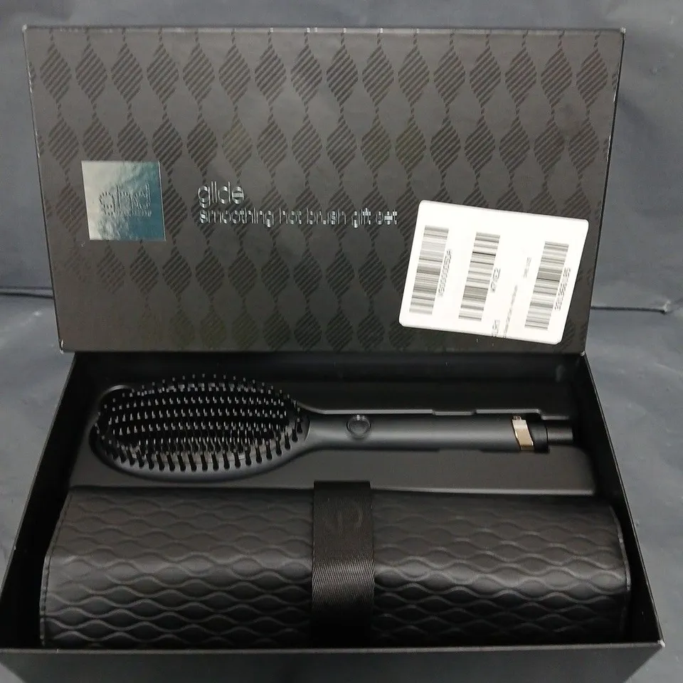 GHD GLIDE GIFT SET - HOT BRUSH