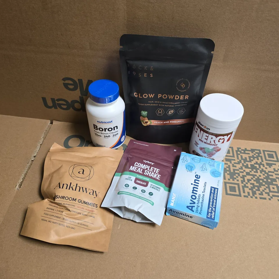 APPROXIMATELY 12 ASSORTED VITAMIN/HEALTH AID PRODUCTS TO INCLUDE GLOW POWDER, ANKHWAY MUSHROOM GUMMIES, NUTRICOST BORON, ETC - COLLECTION ONLY