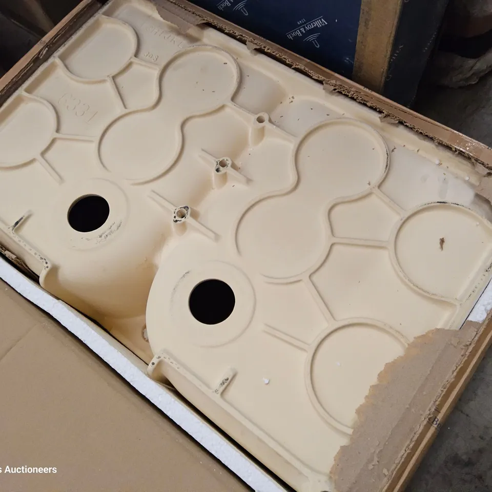 BOXED VILLEROY & BOCH 50/50 WHITE CERAMIC SINK 6331-95-01