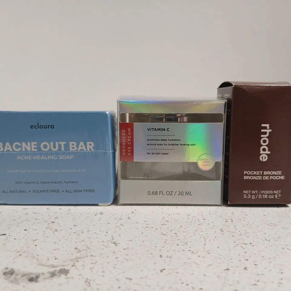 APPROXIMATELY 12 ASSORTED COSMETIC ITEMS INCLUDING VARIOUS MAKES AND BRANDS - COLLECTION ONLY
